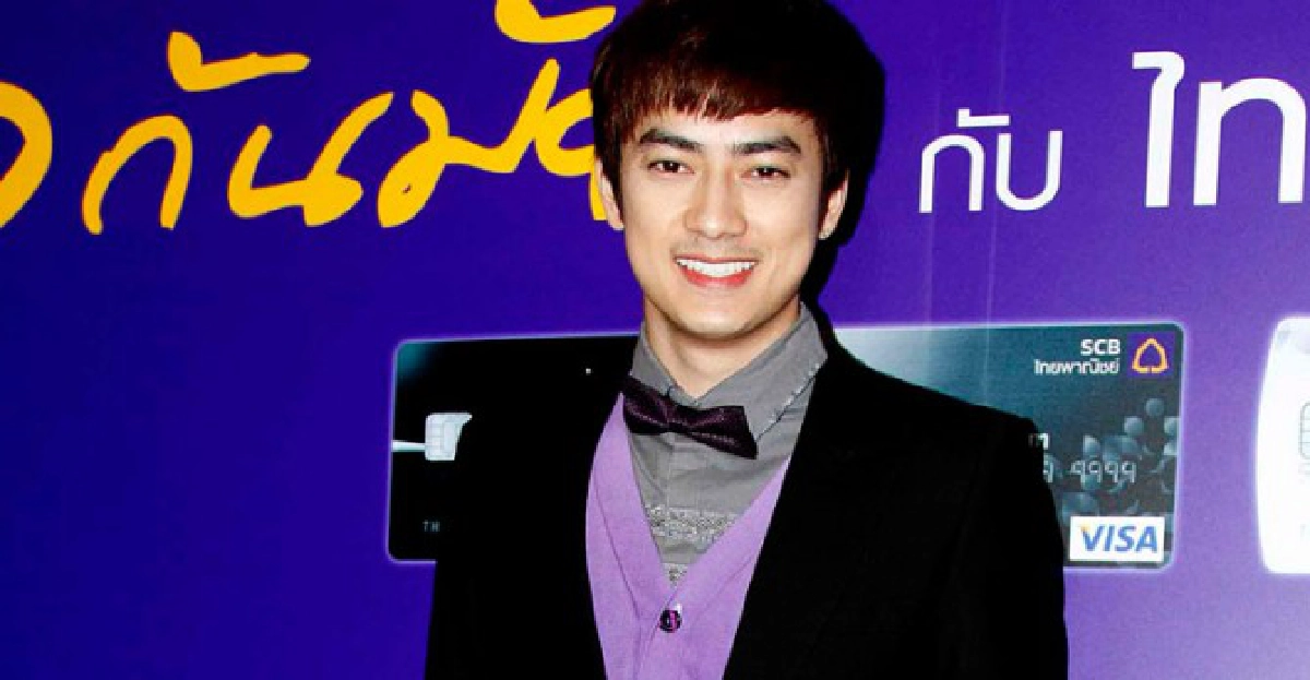 'ฟิล์ม'ยันเล่น'เจ้าสัวมั่วนิ่ม'ชัวร์
'ฟิล์ม'ยันเล่น'เจ้าสัวมั่วนิ่ม'ชัวร์