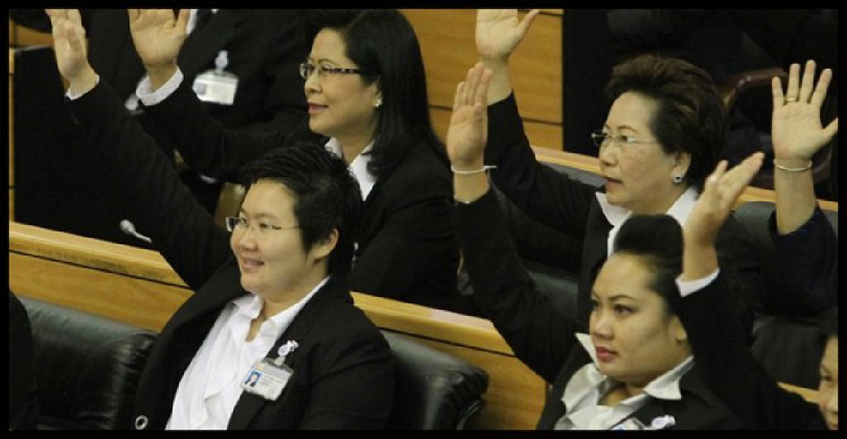 สภาฯชี้เปิดประชุมพุธบ่าย สภาฯชี้เปิดประชุมพุธบ่าย