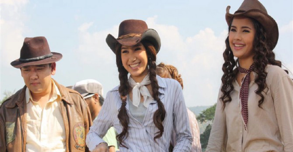 'ญาญ่า'เกร็ง!สวมบทเข้มปะทะคารม'หมาก-โป๊บ'
'ญาญ่า'เกร็ง!สวมบทเข้มปะทะคารม'หมาก-โป๊บ'