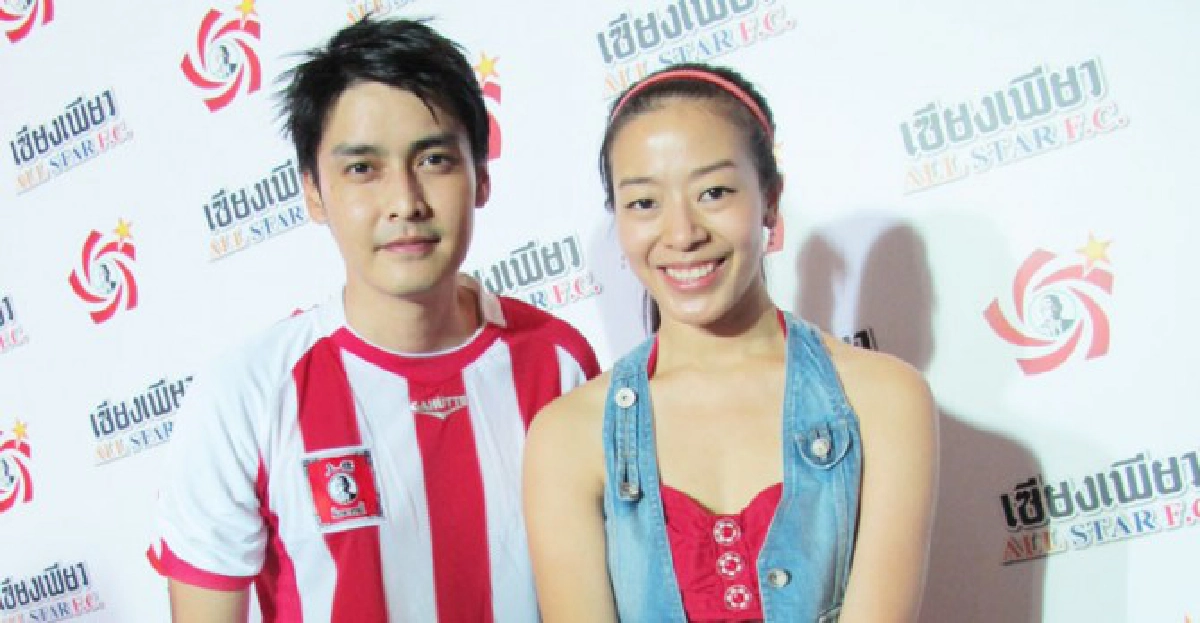 ฟุ้งสินสอด10 ล้าน'เขตต์'แย้มฤกษ์แต่งศุกร์เดือนพ.ย.
ฟุ้งสินสอด10 ล้าน'เขตต์'แย้มฤกษ์แต่งศุกร์เดือนพ.ย.