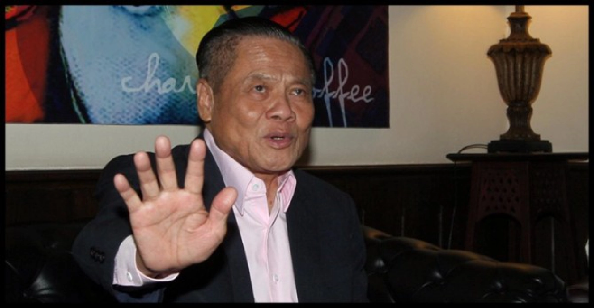 แห่อวยพร79ปีบรรหาร
แห่อวยพร79ปีบรรหาร