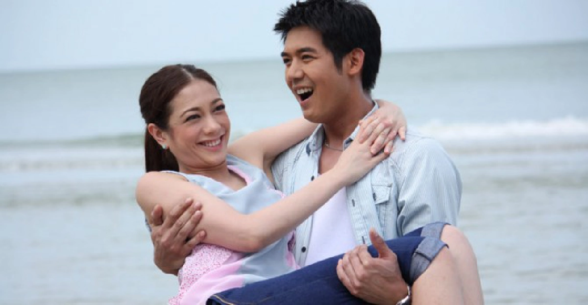 'แป้ง-เวียร์' โชว์หวานไม่กั๊ก 

