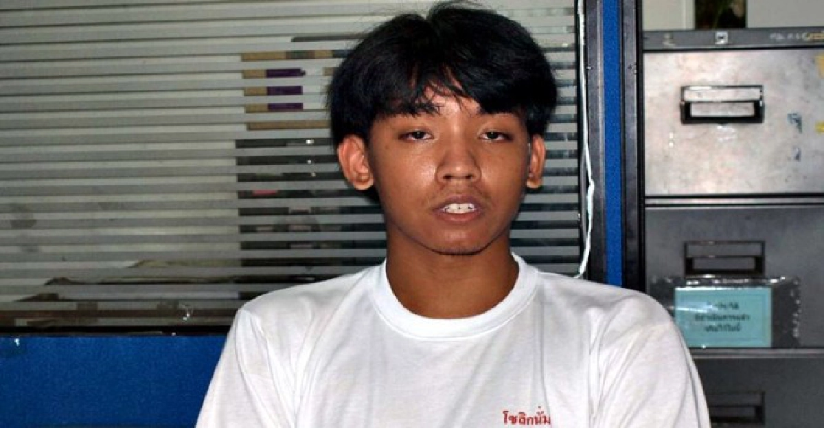 นศ.ราชภัฎถูกแทงผิดตัวบนรถไฟฟ้า นศ.ราชภัฎถูกแทงผิดตัวบนรถไฟฟ้า