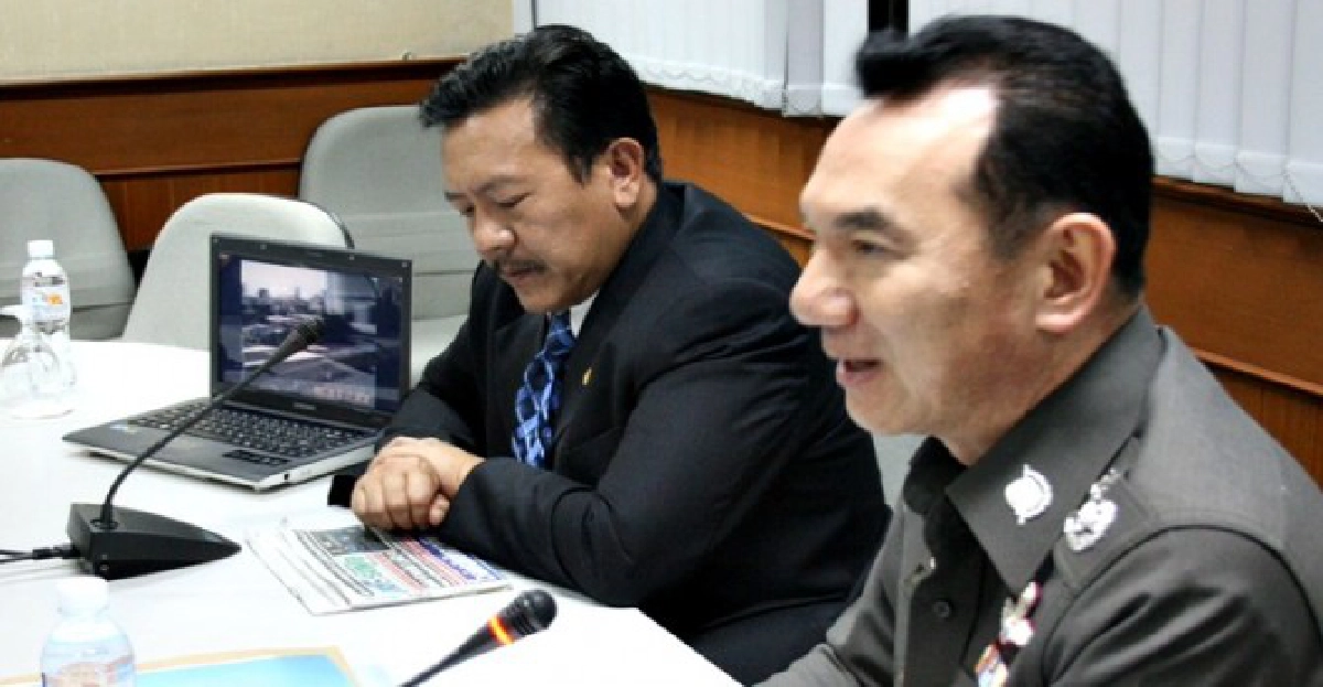 ตร.ลุยค้นบ่อนซอยรัชดาฯ ตร.ลุยค้นบ่อนซอยรัชดาฯ