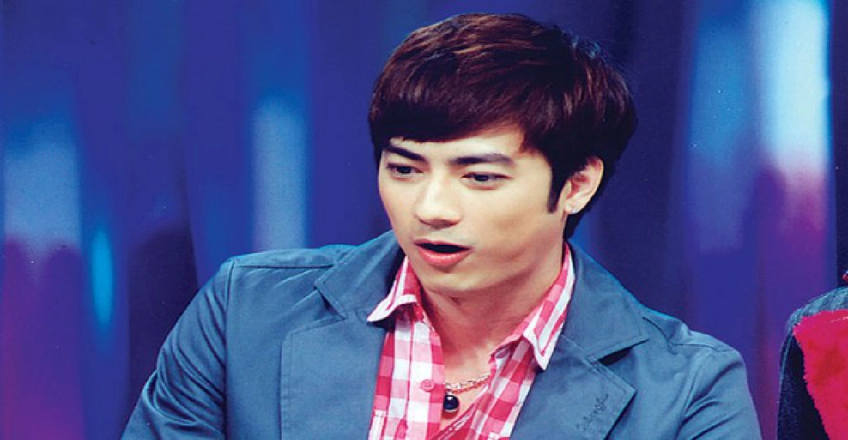 'ฟิล์ม-โบวี่'อึ้งเจอคนบ้าป่วน 'ฟิล์ม-โบวี่'อึ้งเจอคนบ้าป่วน