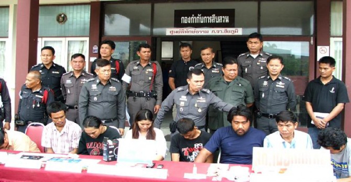 ตร.ชัยภูมิโชว์ปราบยาเสพติดรวบ74ราย