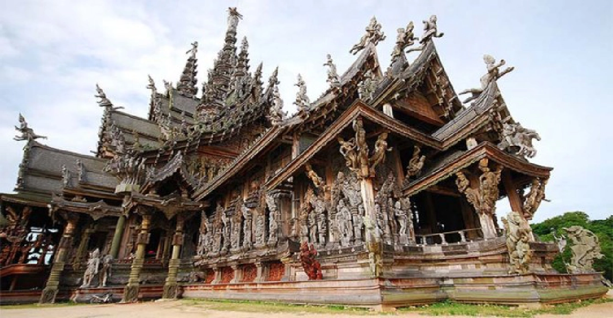 ปราสาทสัจธรรม:วิจิตรปรัชญาตะวันออก ปราสาทสัจธรรม:วิจิตรปรัชญาตะวันออก