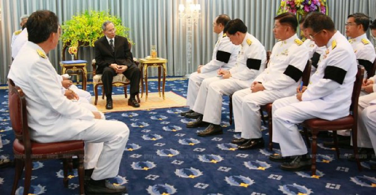 'ในหลวง'ทรงห่วงน้ำท่วมพระบรมฯทรงตั้งกองทุนช่วย 
