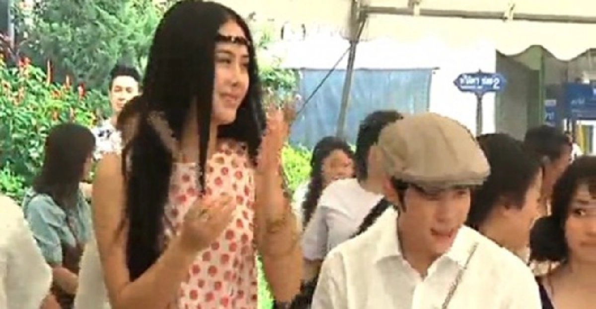 'รถเมล์'เจ๊ดันพระเอกน้องใหม่ 'รถเมล์'เจ๊ดันพระเอกน้องใหม่
