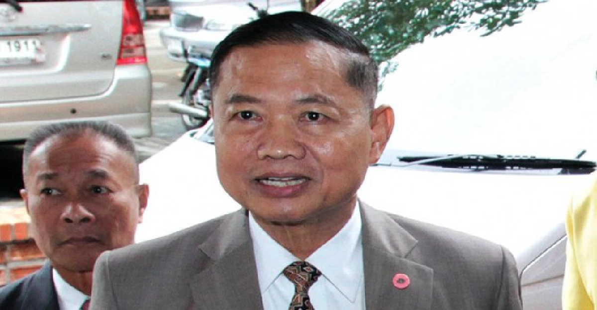'โกวิท'แจงย้าย'ถวิล'ยึดคุณธรรม 'โกวิท'แจงย้าย'ถวิล'ยึดคุณธรรม