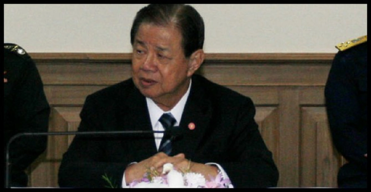 โผทหารฉลุย'ยุทธศักดิ์'ยอมตามใบสั่ง โผทหารฉลุย'ยุทธศักดิ์'ยอมตามใบสั่ง