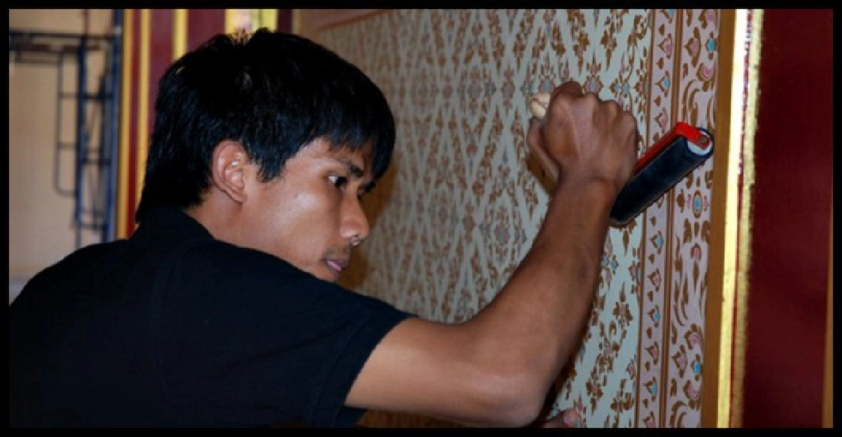 วิทยาลัยช่างศิลป์เผยแบบลวดลายฉากบังเพลิง
วิทยาลัยช่างศิลป์เผยแบบลวดลายฉากบังเพลิง
