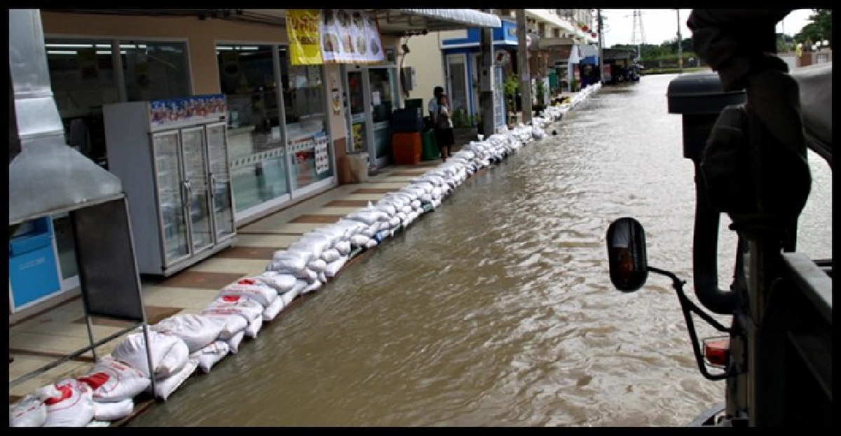 หมู่บ้านลำท่าแดงกว่า100หลังอ่วม

