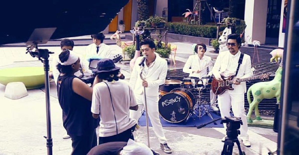 เล่นจริงเจ็บจริง'อินสติ้งค์'ในเพลง'เธอจะรักฉันได้ไหม' เล่นจริงเจ็บจริง'อินสติ้งค์'ในเพลง'เธอจะรักฉันได้ไหม'
