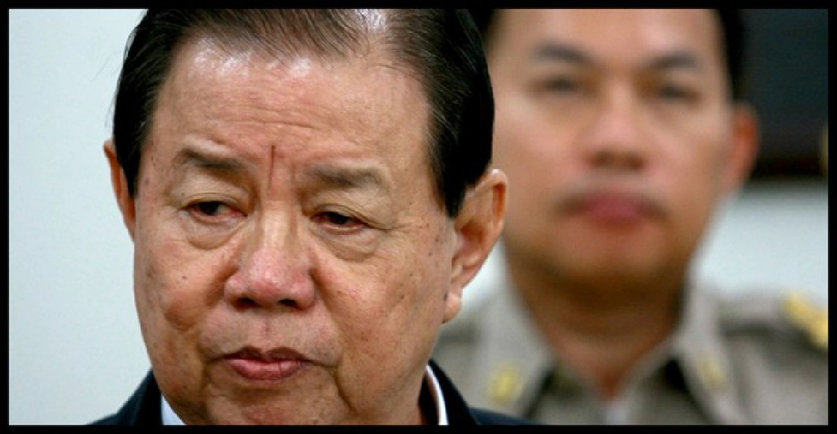 พรบ.กลาโหม'ก้างตำคอ'ฝ่ายการเมือง พรบ.กลาโหม'ก้างตำคอ'ฝ่ายการเมือง