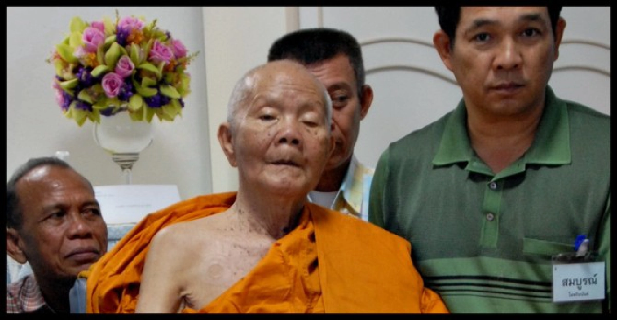ลูกศิษย์เตรียมฉลองวันเกิดหลวงพ่อคูณ

