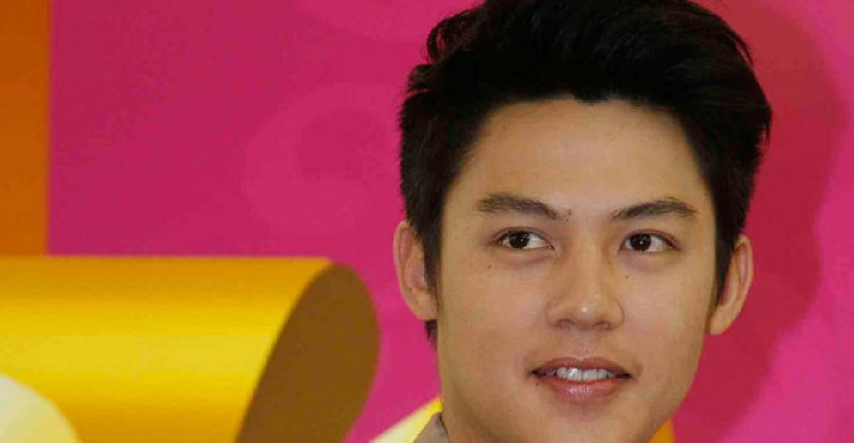 ปลื้ม'แอน'ทาบลง'ปัญญาชนก้นครัว'
ปลื้ม'แอน'ทาบลง'ปัญญาชนก้นครัว'