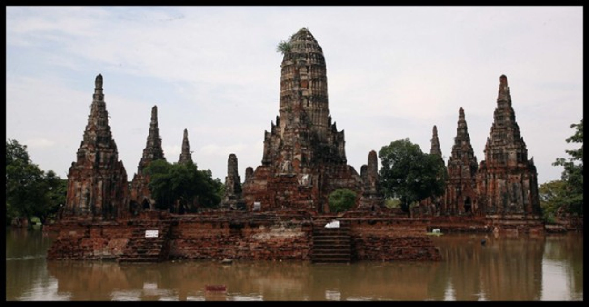 ระดมกู้'วัดไชยวัฒนาราม'น้ำท่วม