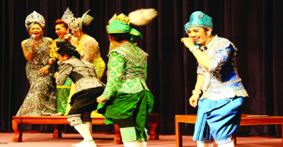 ตลกลิเก บันเทิงชาวบ้าน 