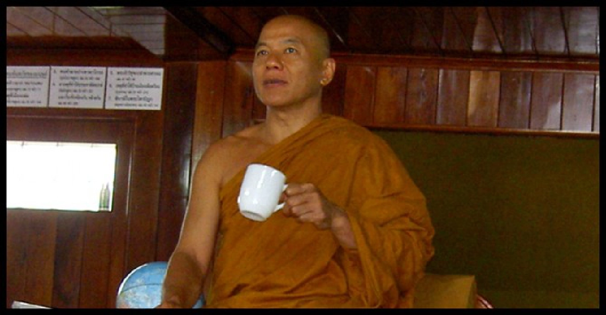 พระเกษมเตรียมหนีเข้าถ้ำ