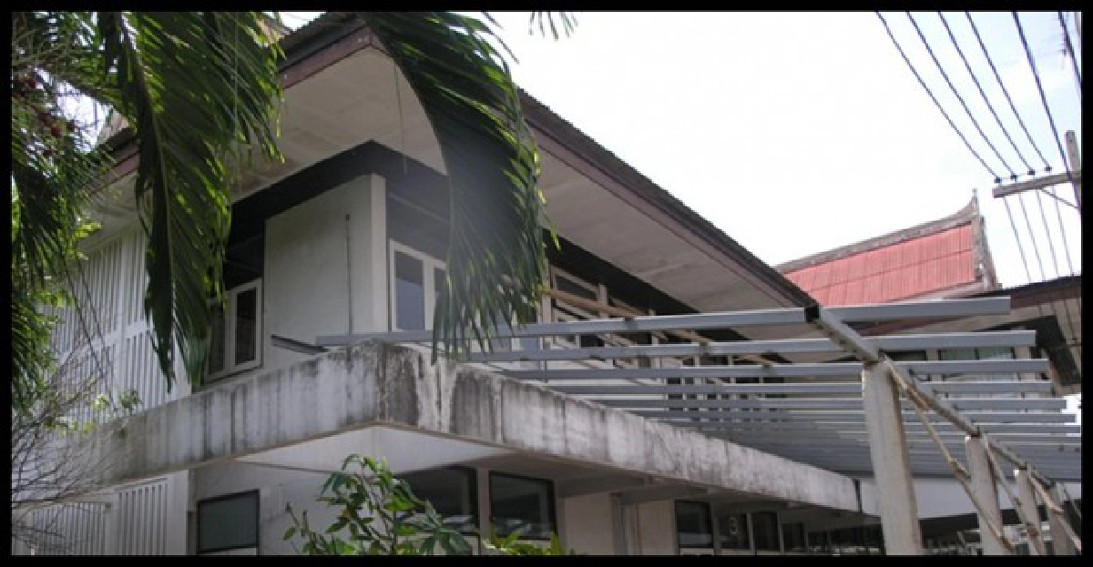 ร่วมบุญบูรณะตึกสงฆ์อาพาธร.พ.นครปฐม