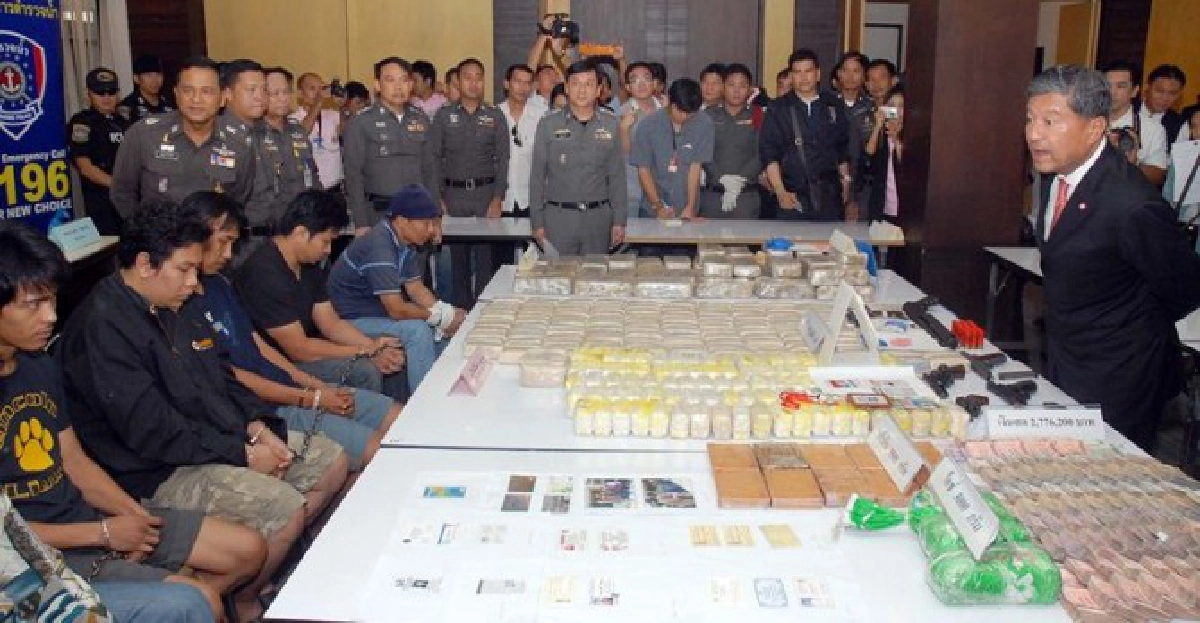 ปส.จับผู้ค้ายาบ้าล๊อตใหญ่2ราย ปส.จับผู้ค้ายาบ้าล๊อตใหญ่2ราย