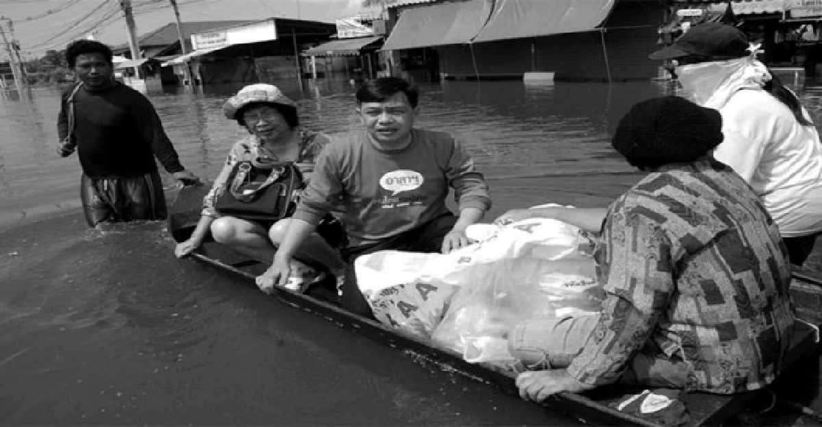น้ำท่วม กับสังคมไทย น้ำท่วม กับสังคมไทย