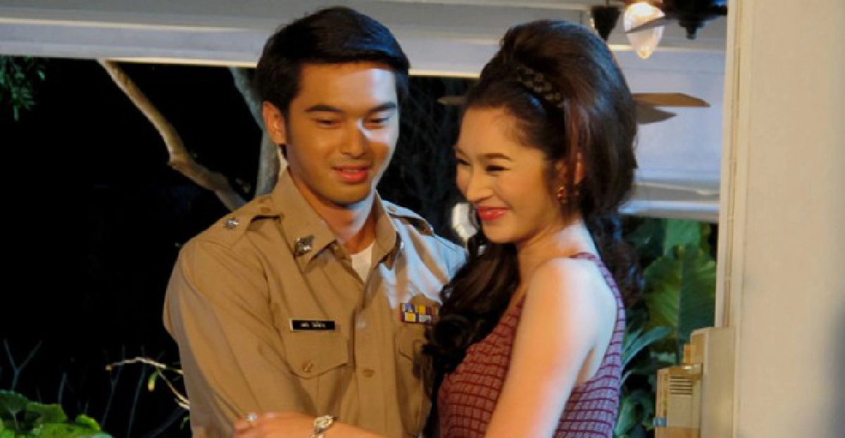 'อ๊อฟ'ขโมยจุ๊บ'ฉัตร'กลางกอง'เสือสั่งฟ้า' 'อ๊อฟ'ขโมยจุ๊บ'ฉัตร'กลางกอง'เสือสั่งฟ้า'
