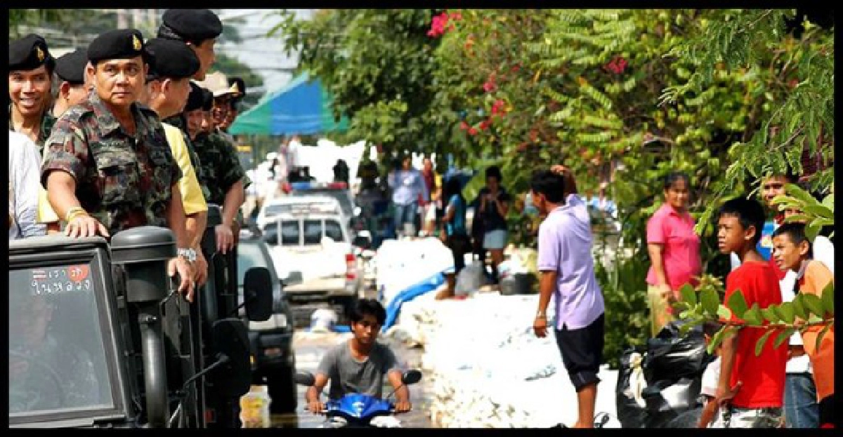 กองทัพระดมสรรพกำลังช่วยน้ำท่วม กองทัพระดมสรรพกำลังช่วยน้ำท่วม