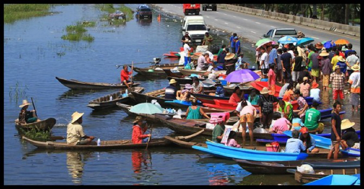 'ราชินี'ทรงถวายอาหารพระกรุงเก่า 'ราชินี'ทรงถวายอาหารพระกรุงเก่า