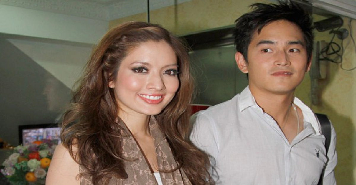 'สงกรานต์'ฟุ้งแต่ง'แอฟ'ปีหน้า
'สงกรานต์'ฟุ้งแต่ง'แอฟ'ปีหน้า