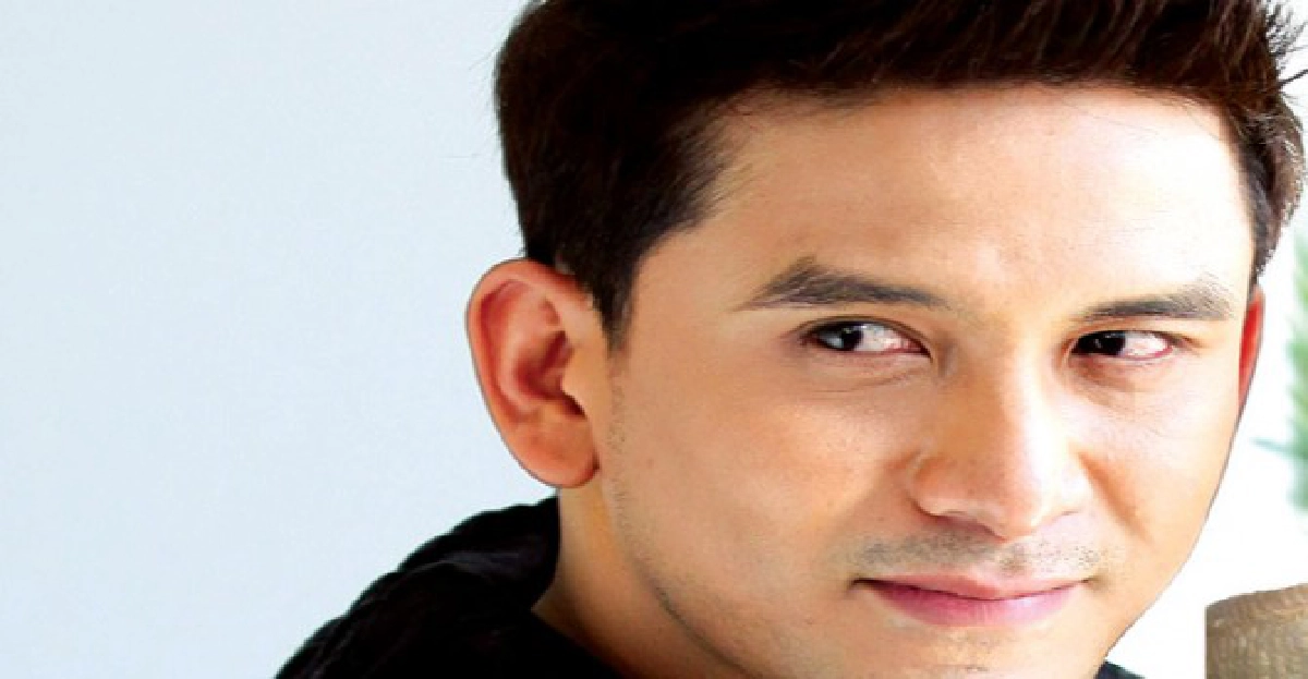'ป๋อ'โอดน้ำท่วมทำกองเครียด
'ป๋อ'โอดน้ำท่วมทำกองเครียด