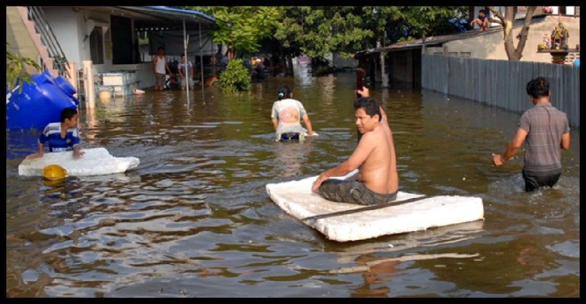 นิคมบางกระดี.....เริ่มวิกฤต น้ำล้อมทุกด้าน
