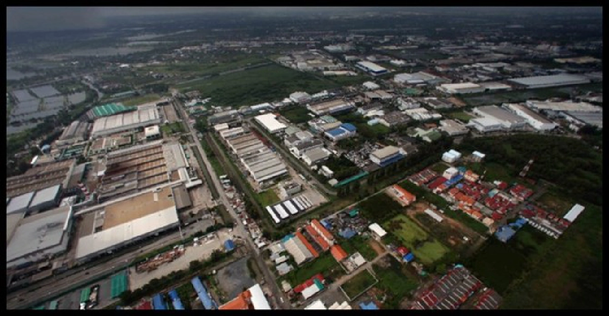 'โตชิบา'เสียหายยับระดมป้องลาดกระบัง 'โตชิบา'เสียหายยับระดมป้องลาดกระบัง