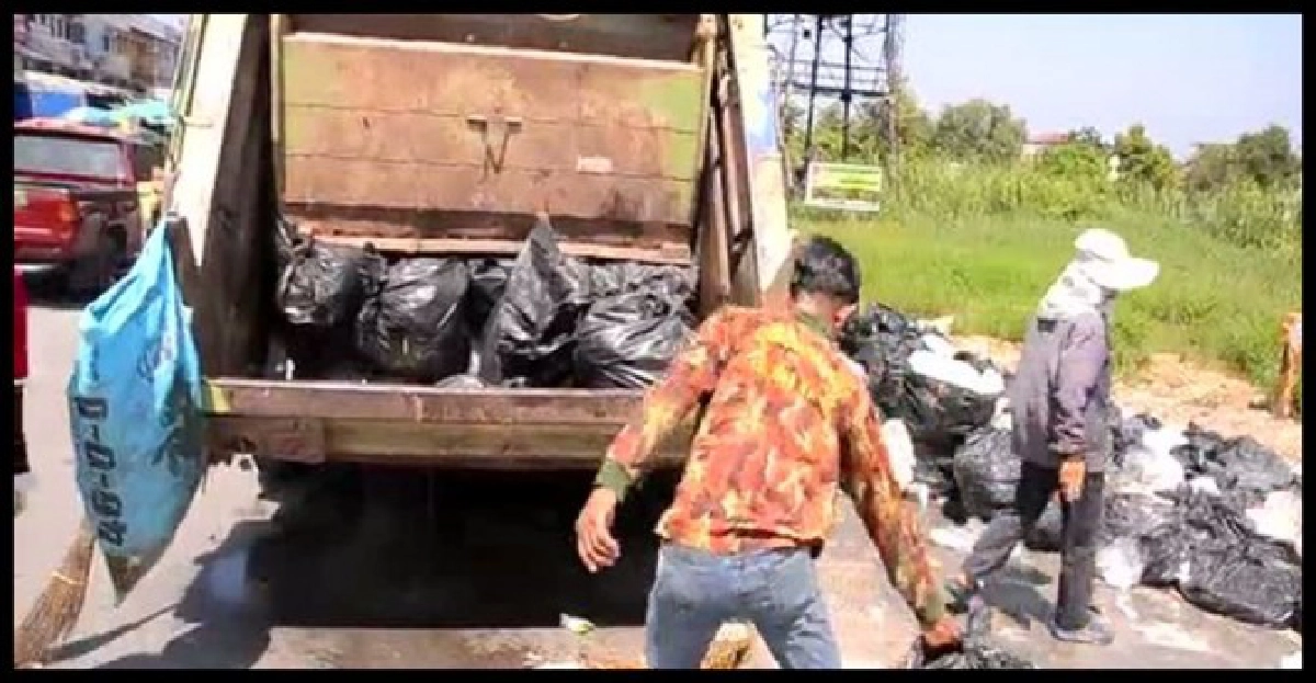 ระดมรถเก็บขยะพันตันรอบเกาะกรุงเก่า ระดมรถเก็บขยะพันตันรอบเกาะกรุงเก่า