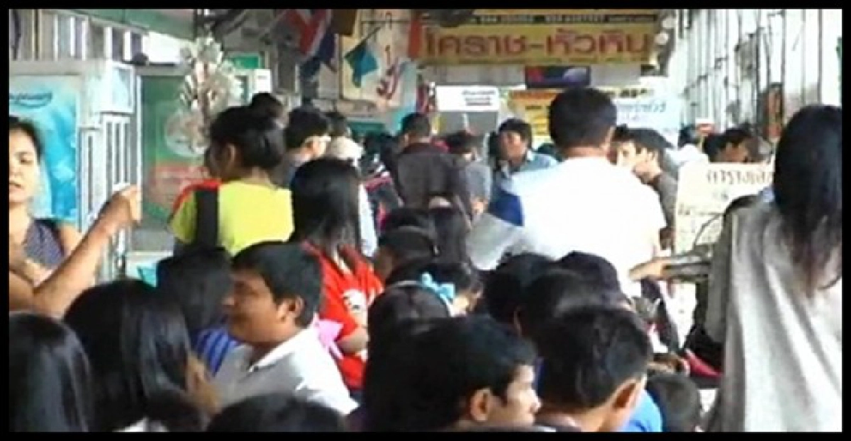 ชาวอีสานหนีน้ำกลับภูมิลำเนา ชาวอีสานหนีน้ำกลับภูมิลำเนา