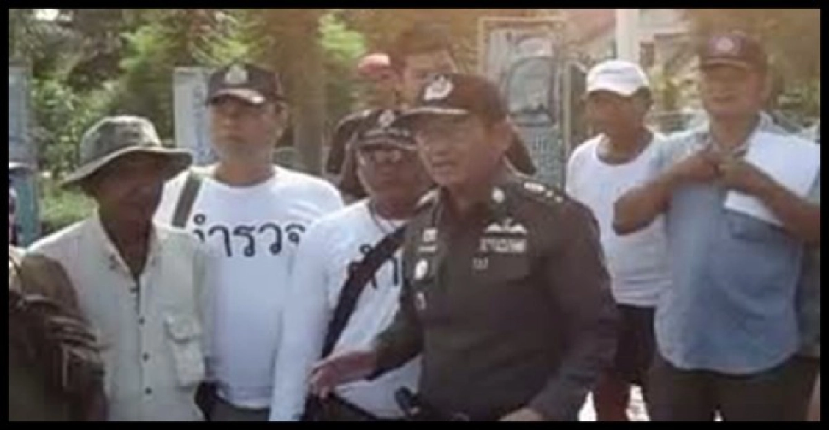 ตร.จัดระเบียบเรือรับจ้างบางบัวทอง ตร.จัดระเบียบเรือรับจ้างบางบัวทอง