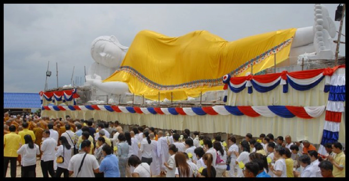 ร่วมบุญสร้างพระใหญ่จากหินอ่อนขาว