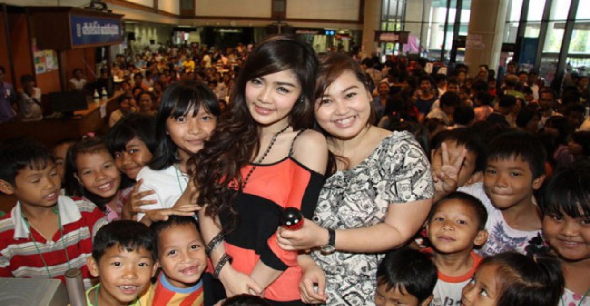 เสิร์ฟข่าวเม้าท์แตก เสิร์ฟข่าวเม้าท์แตก
