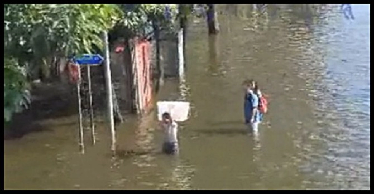 น้ำทะลักเข้าจรัญสนิทวงศ์41 น้ำทะลักเข้าจรัญสนิทวงศ์41