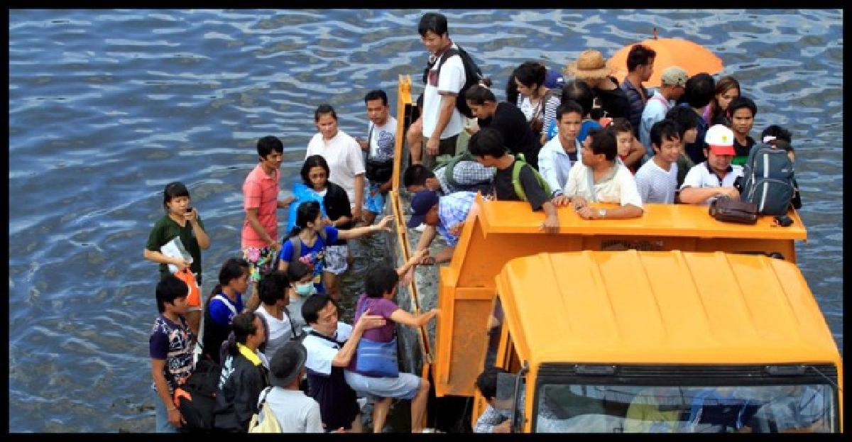 ปิดถนน14เส้นทางน้ำท่วมขัง!
ปิดถนน14เส้นทางน้ำท่วมขัง!