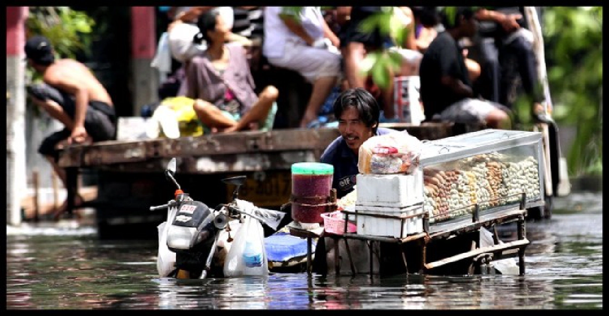 กทม.จี้ศปภ.เร่งทำไซฟ่อนระบาย กทม.จี้ศปภ.เร่งทำไซฟ่อนระบาย