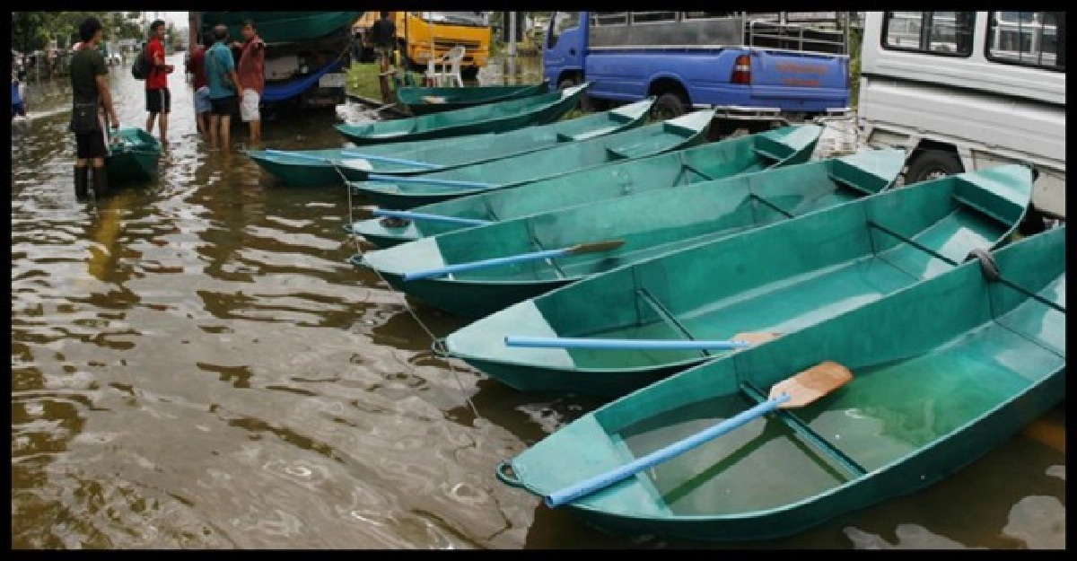 'ปภ.'แจงแจกเรือ-ส้วมหมดแล้ว 'ปภ.'แจงแจกเรือ-ส้วมหมดแล้ว