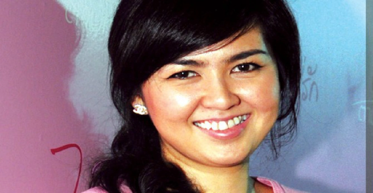'จ๋า'เครียดน้ำท่วมทำกองละครป่วน 'จ๋า'เครียดน้ำท่วมทำกองละครป่วน