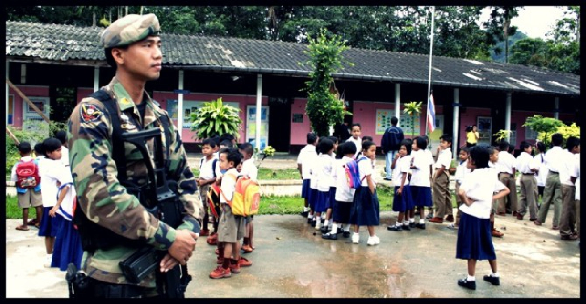 นราฯคุมเข้ม!ร.ร.369แห่งรับเปิดเทอมวันแรก

