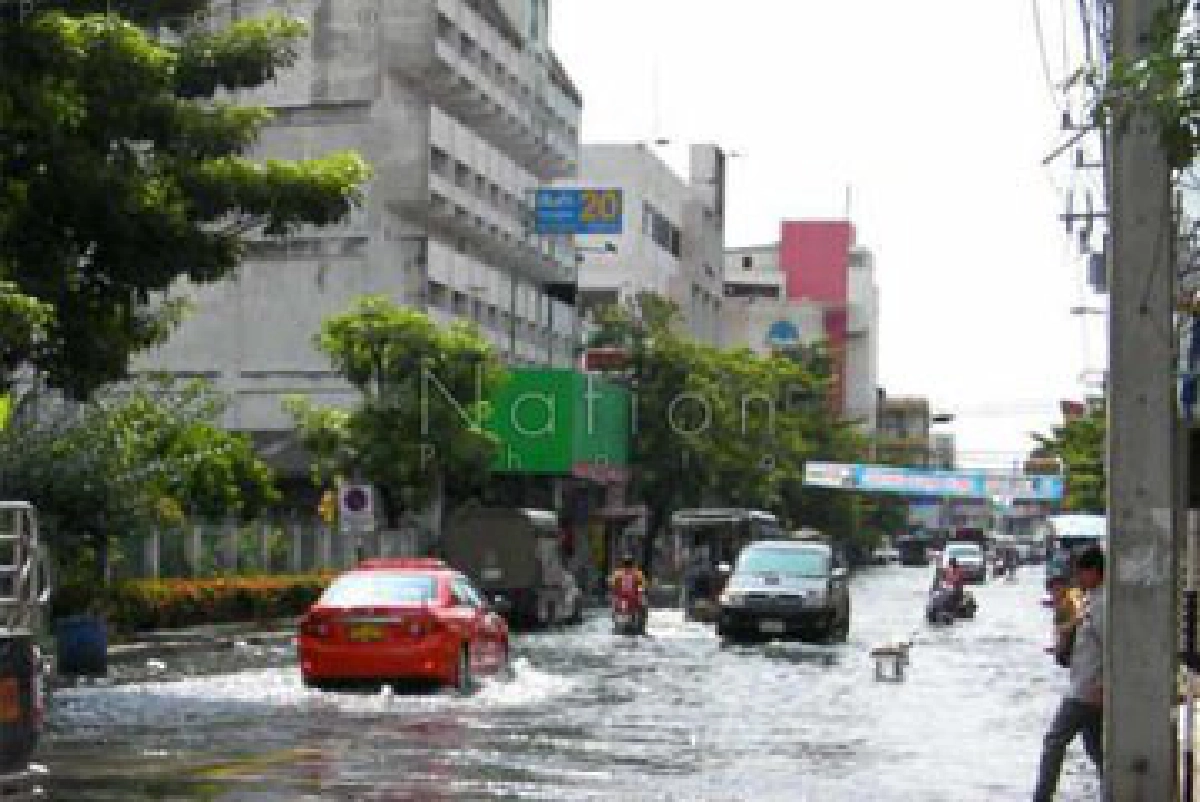 "คนบ้านแพ้ว" อพยพด่วน "คนบ้านแพ้ว" อพยพด่วน