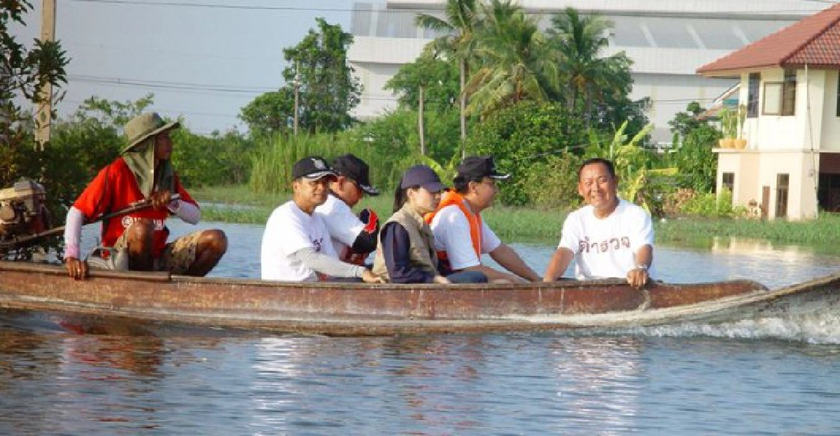 นครบาลร้องขอบริจาคเรือตรวจพื้นที่น้ำท่วม