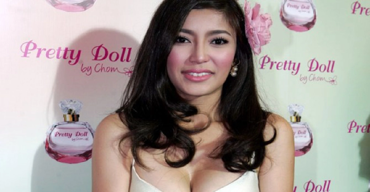 'เอมมี่'เครียดข่าวน้ำท่วมทำใจละครหยุดถ่าย
'เอมมี่'เครียดข่าวน้ำท่วมทำใจละครหยุดถ่าย