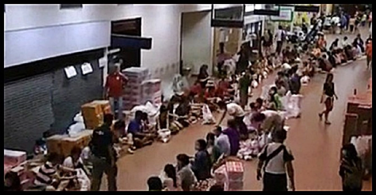 'สายพาน'เร่งลำเลียงถุงยังชีพส่งช่วยน้ำท่วม