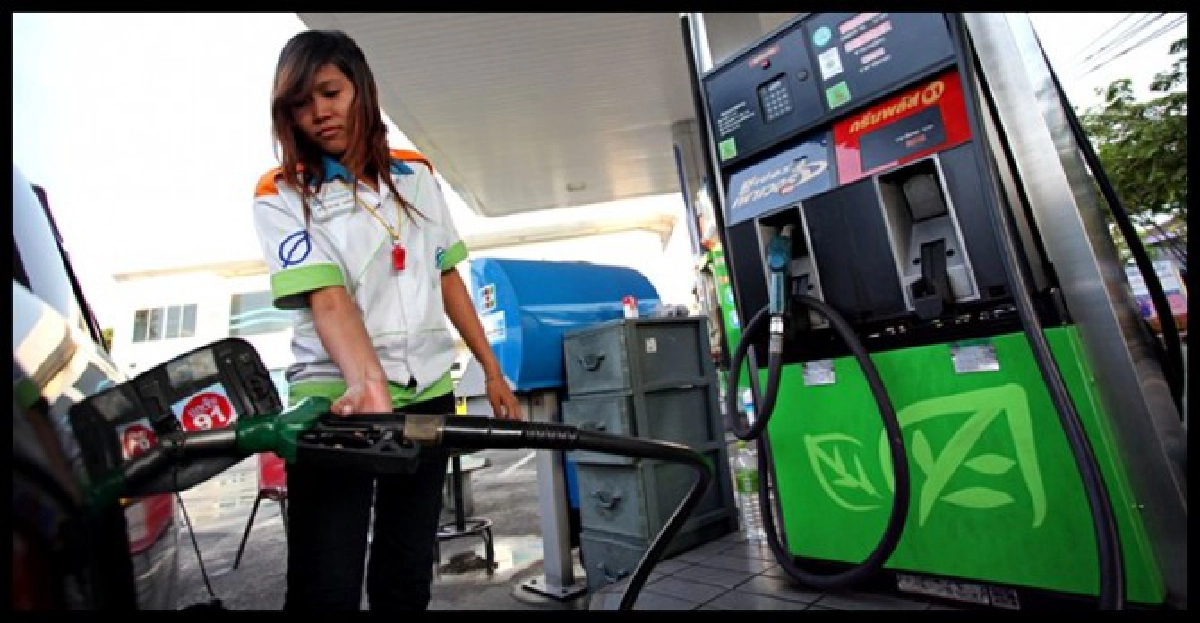 เฮ!ปตท.-บางจากลดเบนซินลง50สต. เฮ!ปตท.-บางจากลดเบนซินลง50สต.